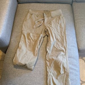 Prana green outdoor pants size 2 short